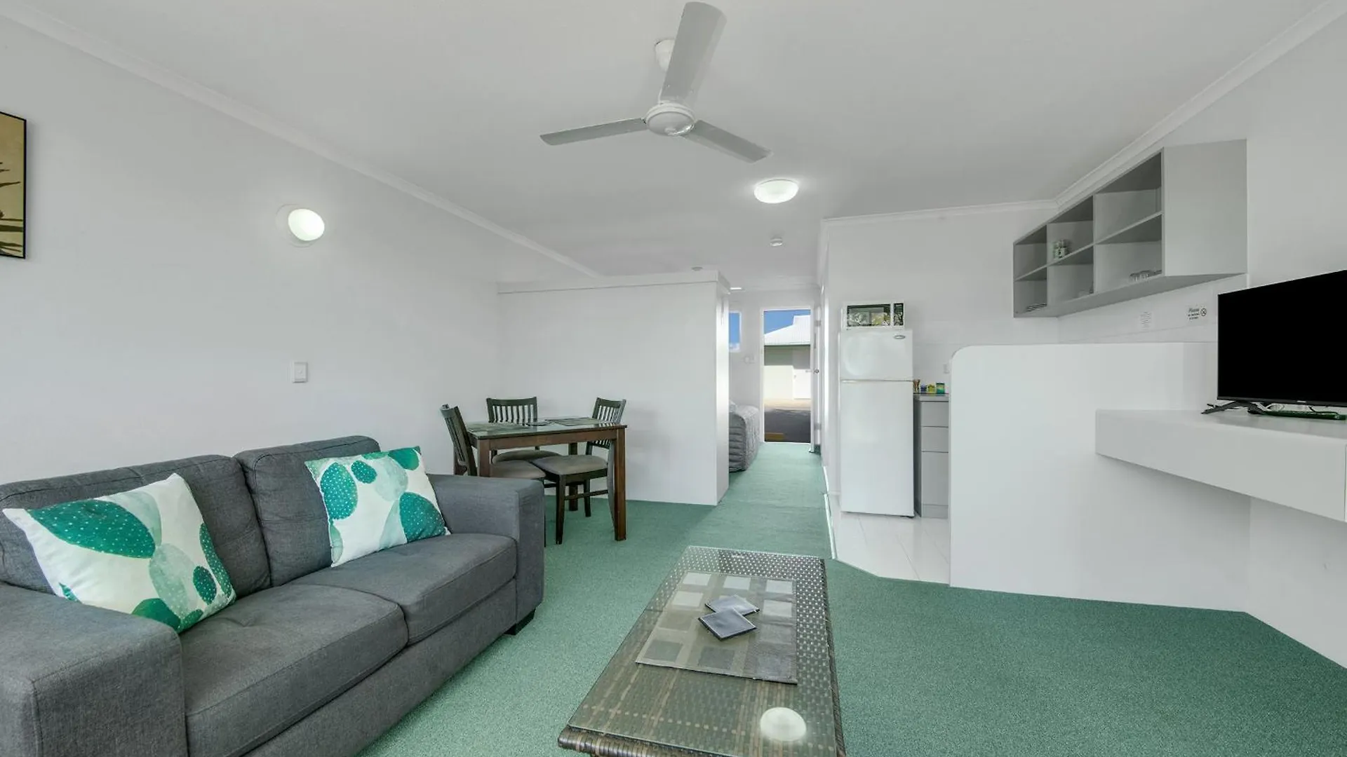 Reef Adventureland Motel Tannum Sands