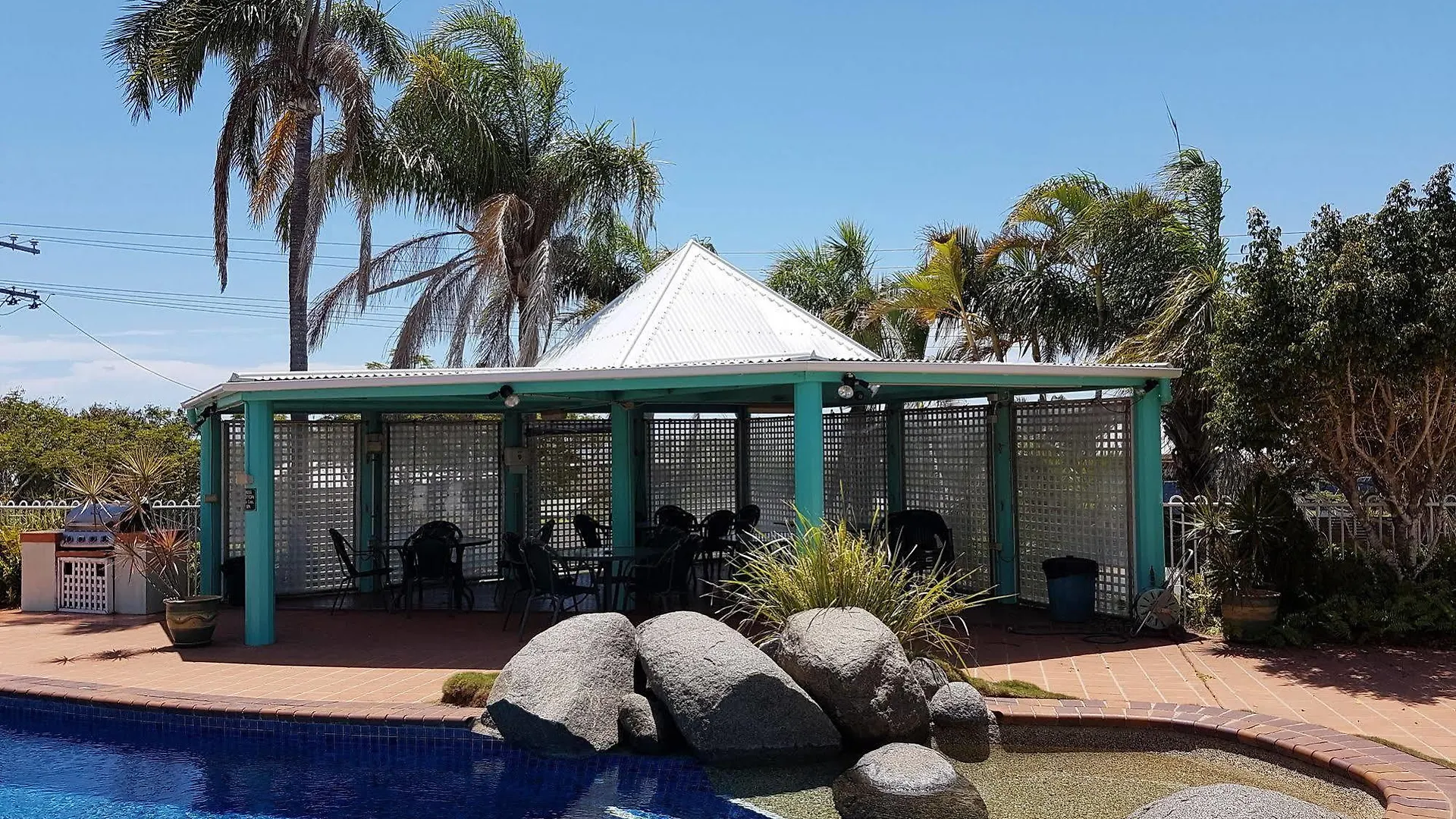 Motel Reef Adventureland Motor Inn Tannum Sands
